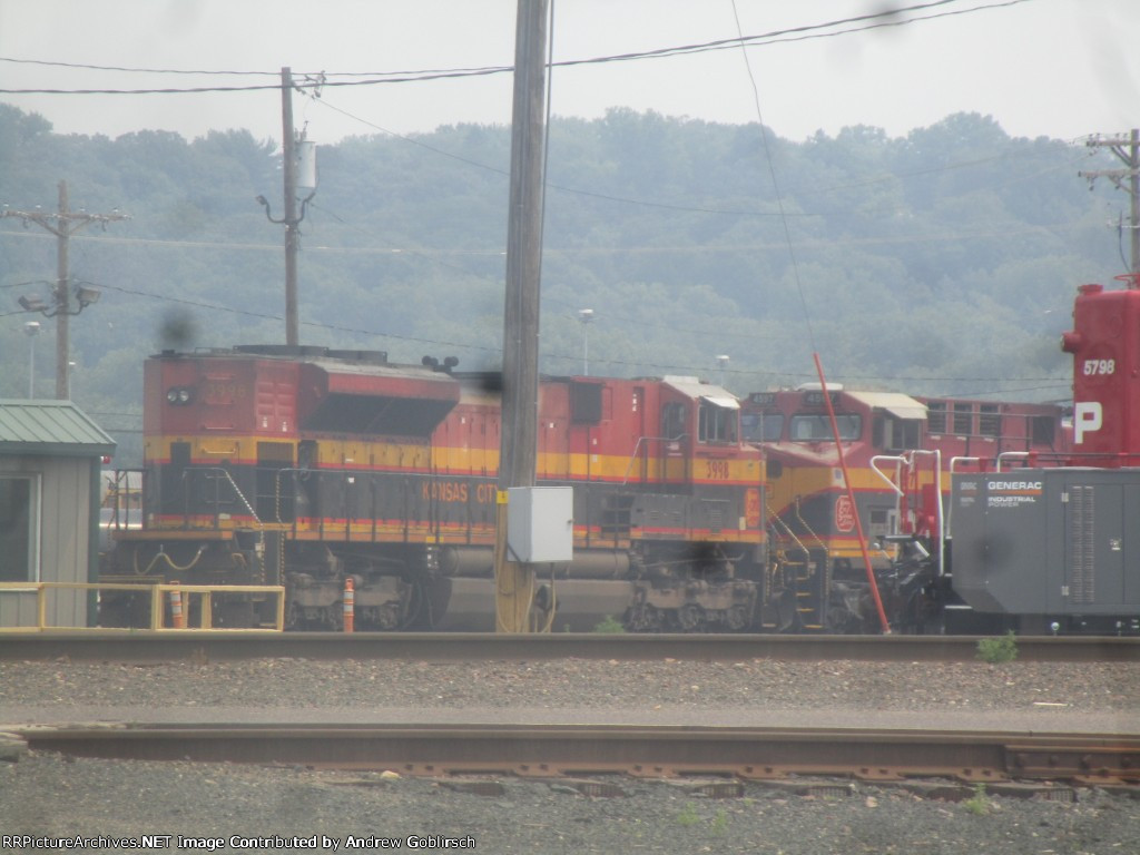 KCS 3998 Behind